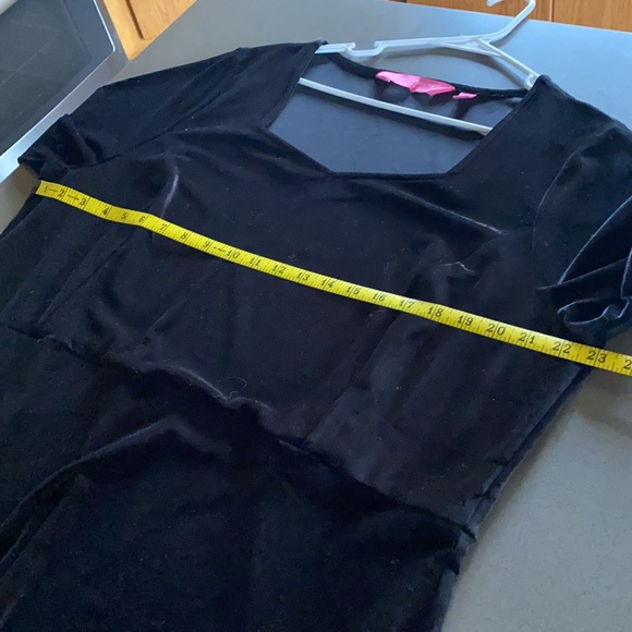 Velvet Dress - Picture 3 of 3